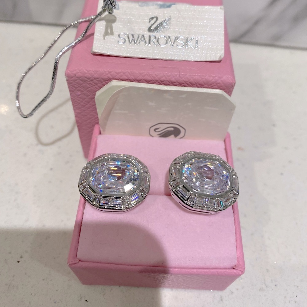 Swarovski Silver Crystal clip on Earrings - Picture 3 of 6